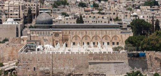 landscape image of al aqsa mosque in jurusalem